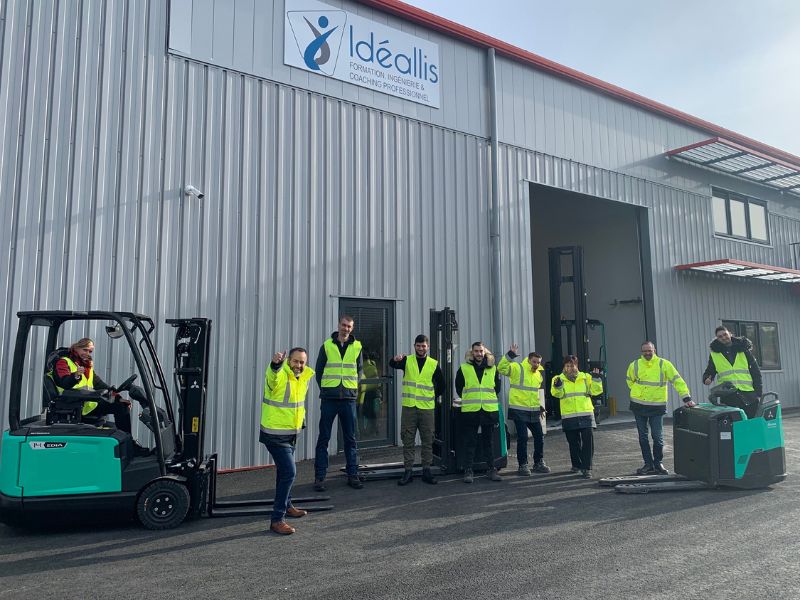 Idéallis inaugure son entrepôt logistique pour les CACES® R489